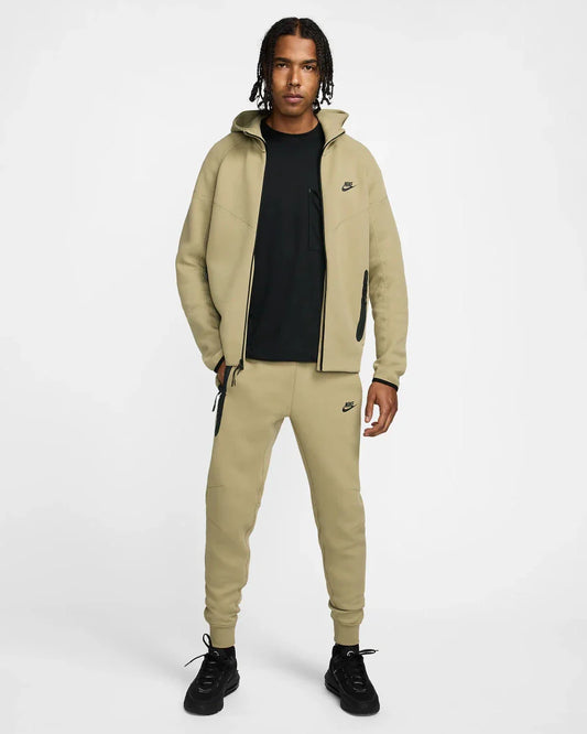 Nike Tech Fleece- Neutral Olive