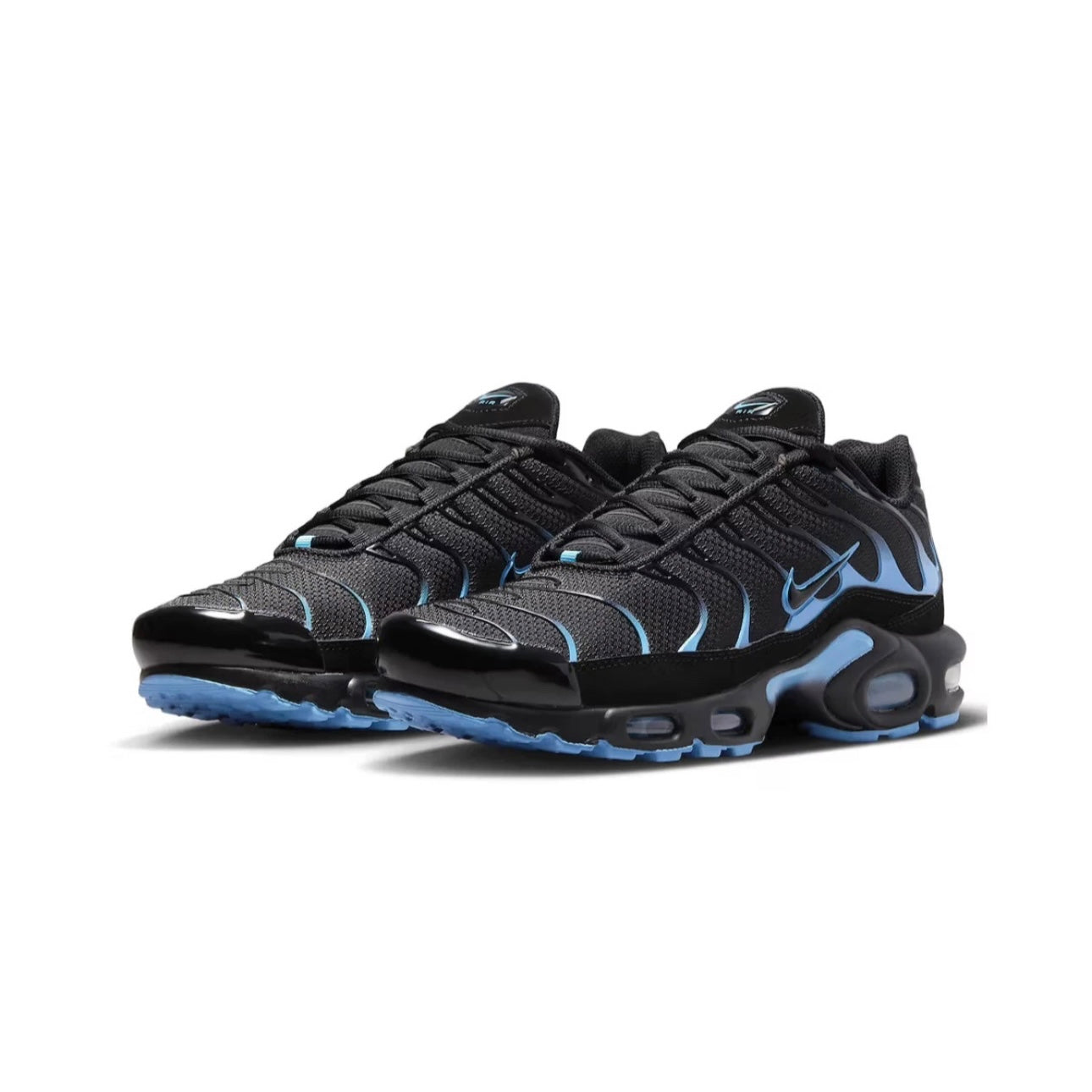 حذاء Nike TN Air Max Plus باللون الأسود واللون الأزرق الجامعي